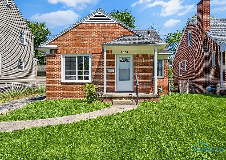 1st image of 4226 Lyman Ave