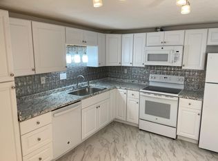 126 Parker St APT 11, Acton, MA 01720