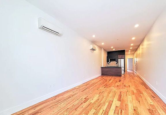 3rd image of 1074 Rogers Ave #1A