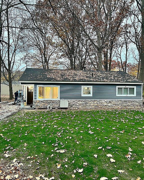 2nd image of 1408 Frederick Blvd
