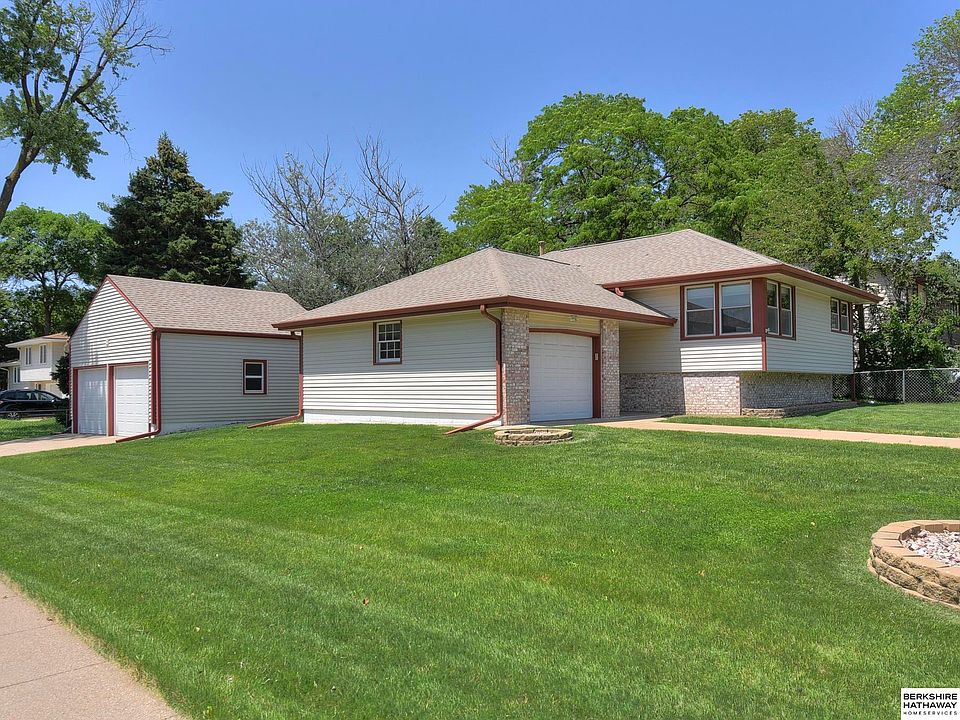 1st image of 7408 Sun Valley Dr