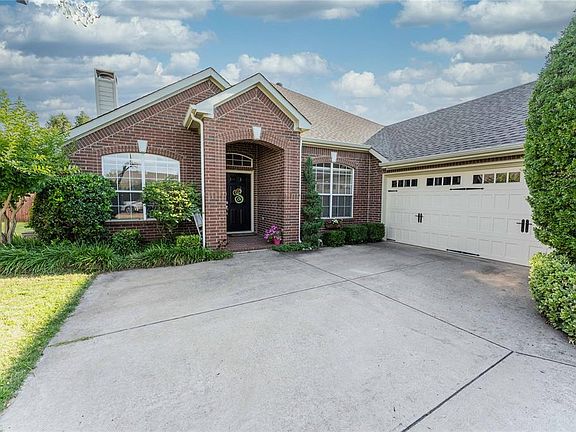 2nd image of 1513 Stone Bend Ln
