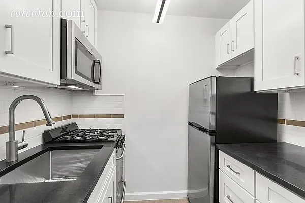 Rented by Corcoran | media 29