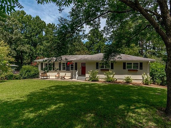 3rd image of 227 Cherrywood Dr