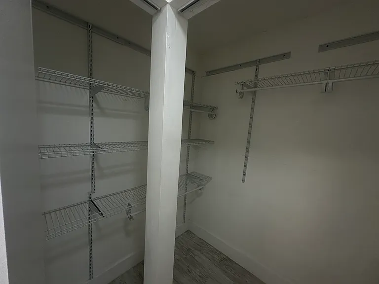 35 SW 6th St #2 — Photo 18