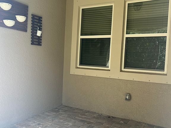 Covered/screened lanai