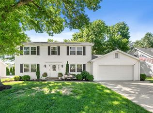 1858 Dougherty Estates Dr, Ballwin, MO 63021