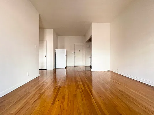 Rented by Douglas Elliman | media 4