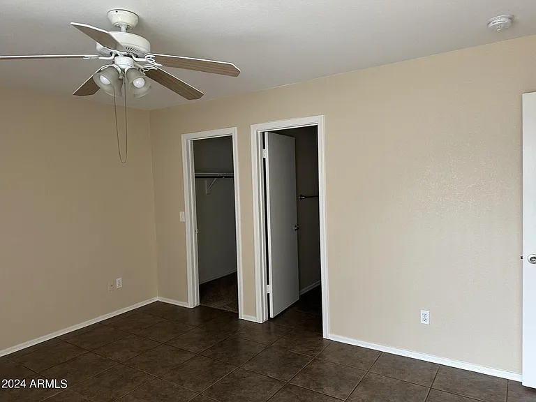 1006 S Slater Cir — Photo 12