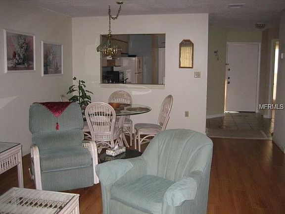 4th image of 2909 Claremont Ct #2