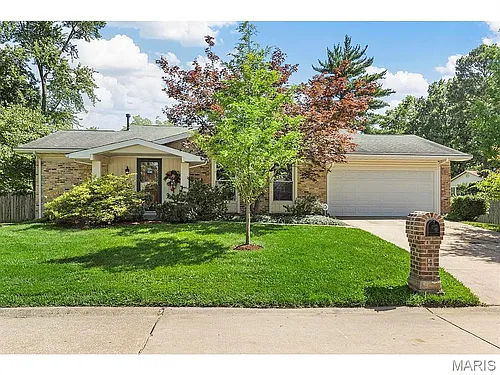 4 Spring Leaf Ct Photo 1