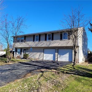 7731 Langen Ln, Cicero, NY, 13039
