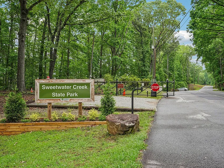 Wesley Hampstead Apartments at Douglasville — Photo 31