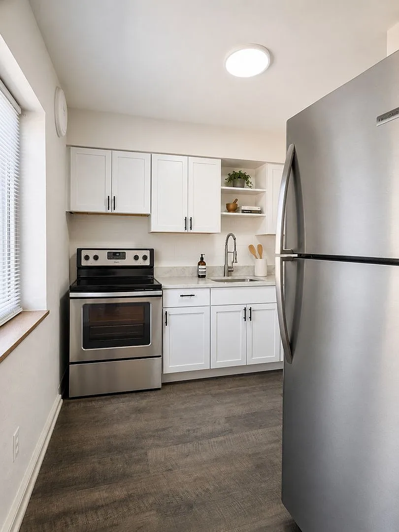The Apartments at Nagel Avenue — Photo 2