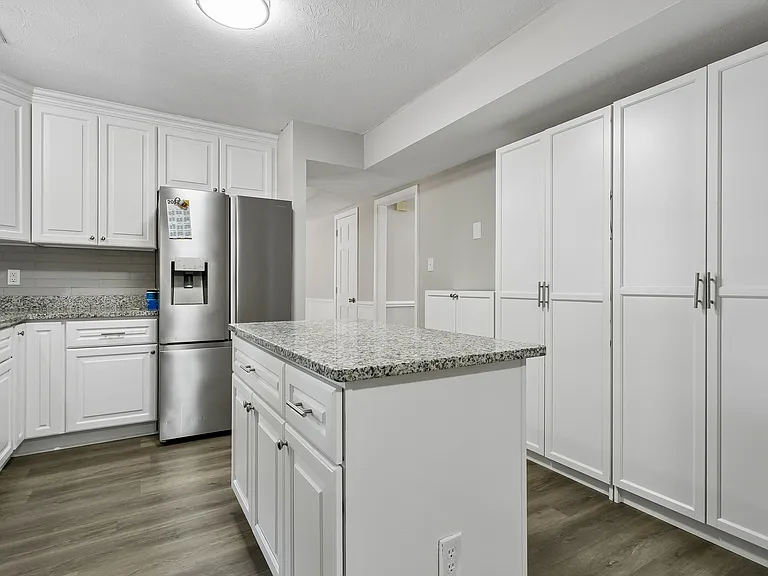 4 Delmont Ct — Photo 17
