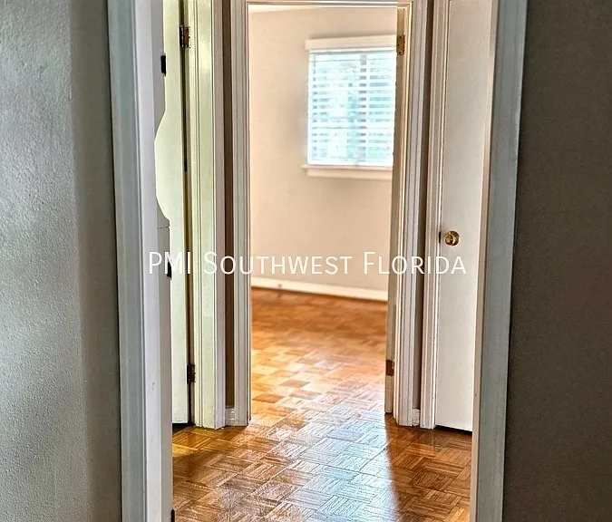 566 S Pelican Dr — Photo 11