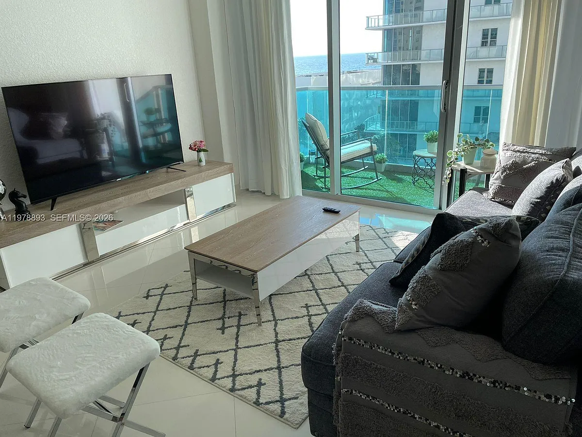 Building Photo - 4001 S Ocean Dr #7L