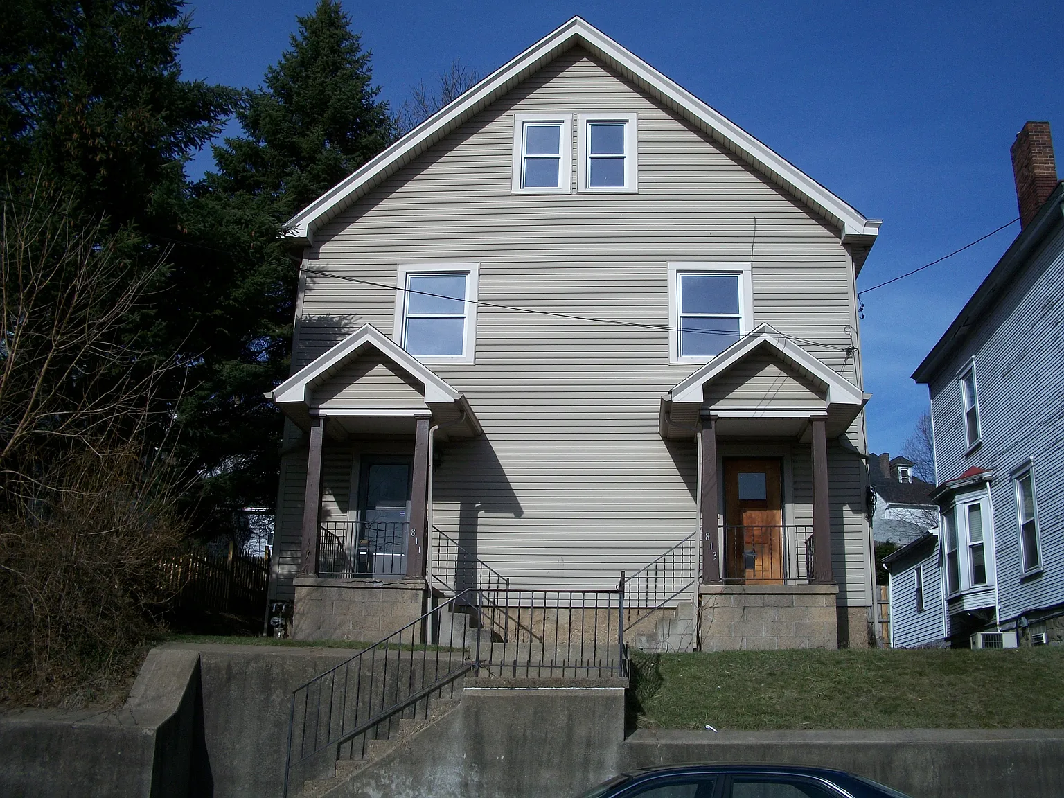 811-813 Florence Ave photo 1