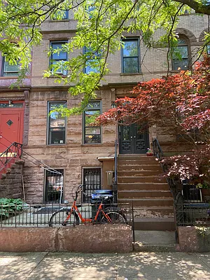 Rented by True Real Estate Group | media 14