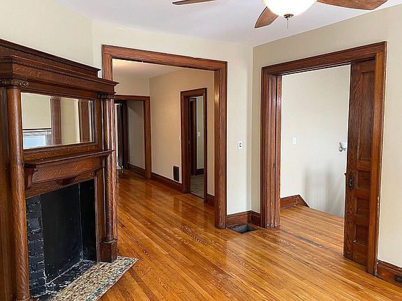 2nd image of 885 Richmond Ave