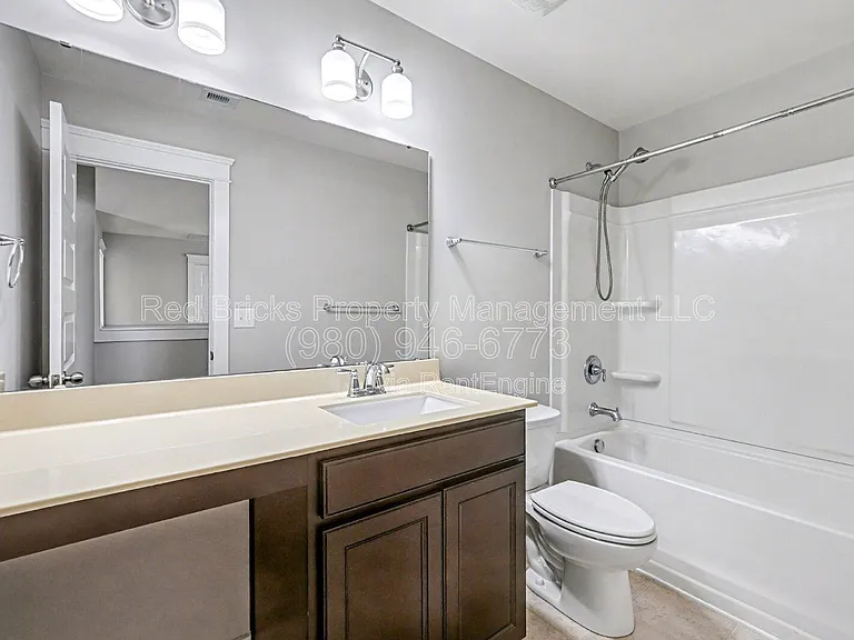 149 Kingston Dr — Photo 19