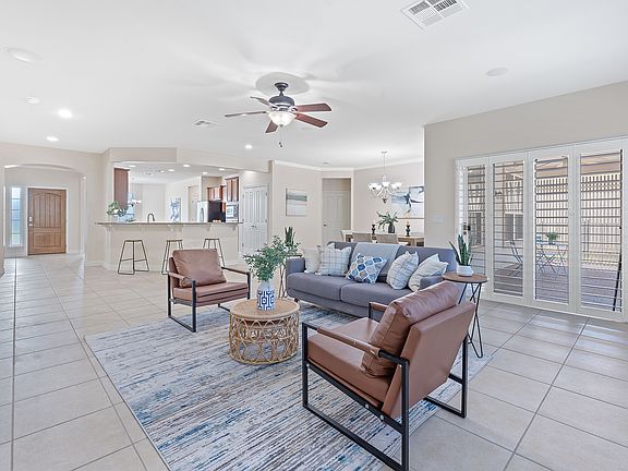 3rd image of 203 Independence Creek Ln