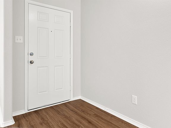 3rd image of 3011 Hickory Rdg