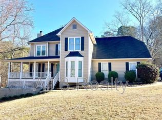 14 Stonemount Ct, Sharpsburg, GA