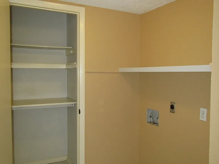 7001 Winedale Dr — Photo 17