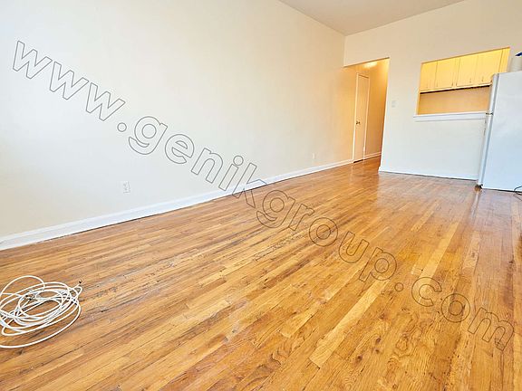 3rd image of 151-153 Allen St #6B
