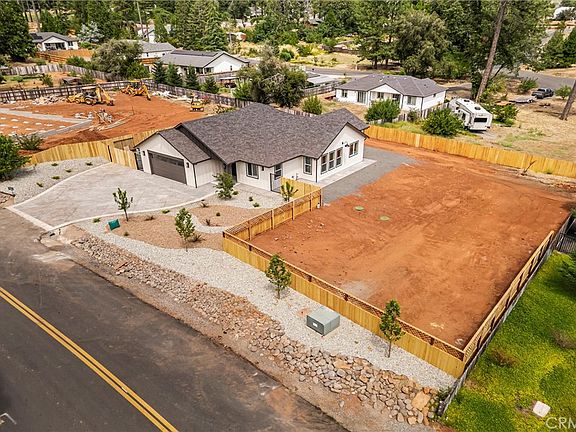 3rd image of 1586 Gate Ln