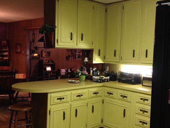 3rd image of 111 Darden Dr
