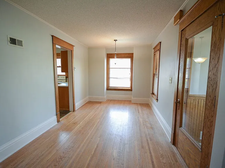 538 14th Ave SW — Photo 8