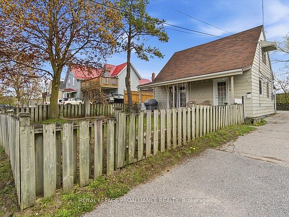 3rd image of 61 Delaney St