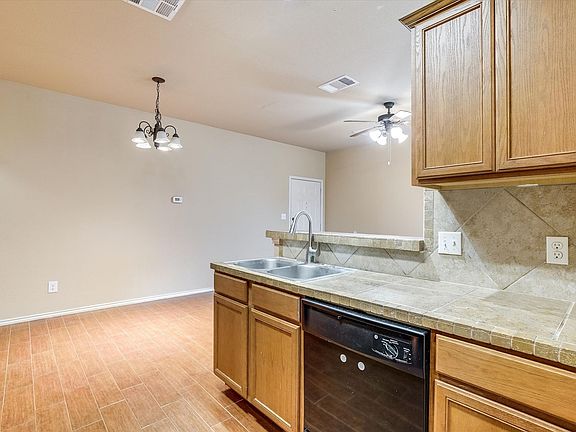 5th image of 1420A Muirfield Bend Dr