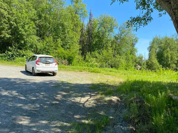 17416 W Marion Dr, Wasilla, AK 99623