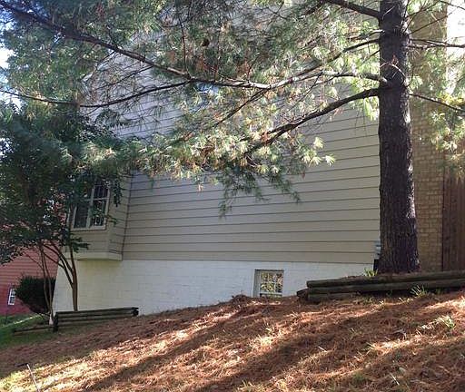 4th image of 13899 Oyster Point Ct