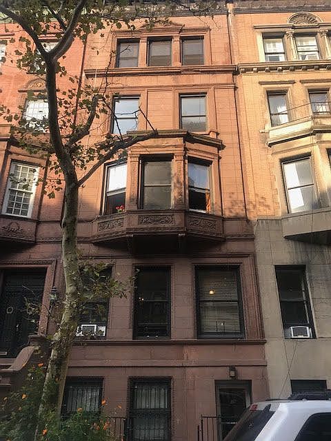 1st image of 19 W 70th St #3