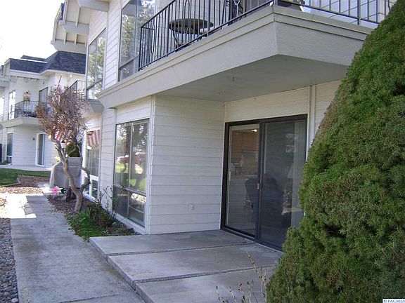 3rd image of 2401 W Canal Dr