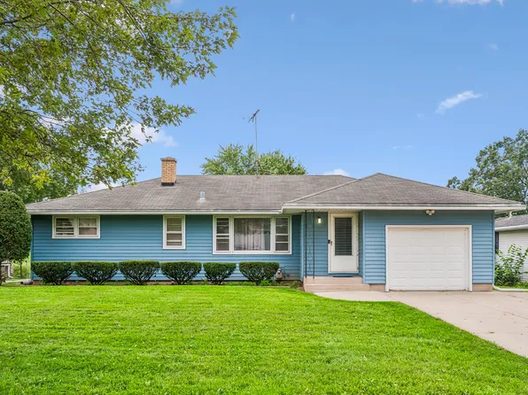 2135 Hawthorne Ln, Waukegan, IL 60087