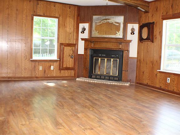5th image of 82 Lime Ln