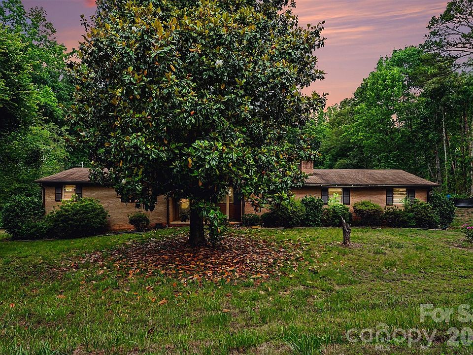 1st image of 2871 Loviee Rd