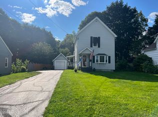19 York St, Gloversville, NY 12078