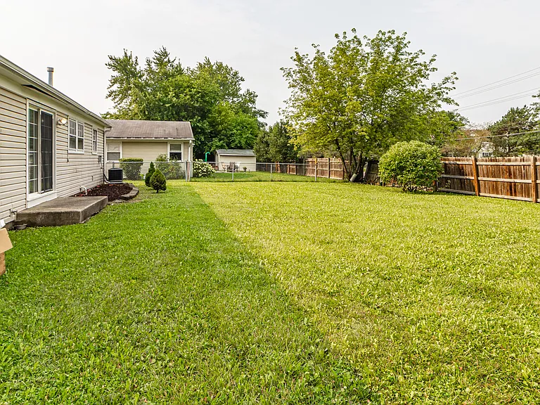 1075 Aspen Dr — Photo 20