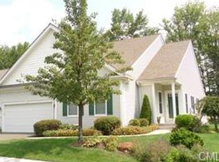135 Country Club Dr, Oxford, CT 06478