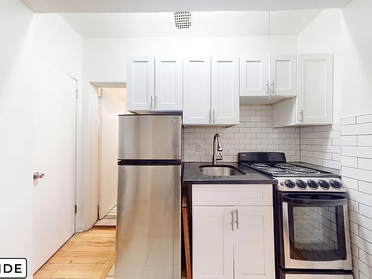 101 W 73rd St #3B — Photo 3