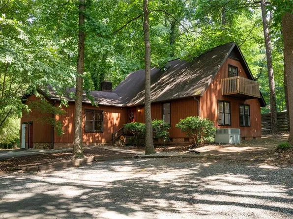 3947 Ebert Rd, Winston Salem, NC 27127