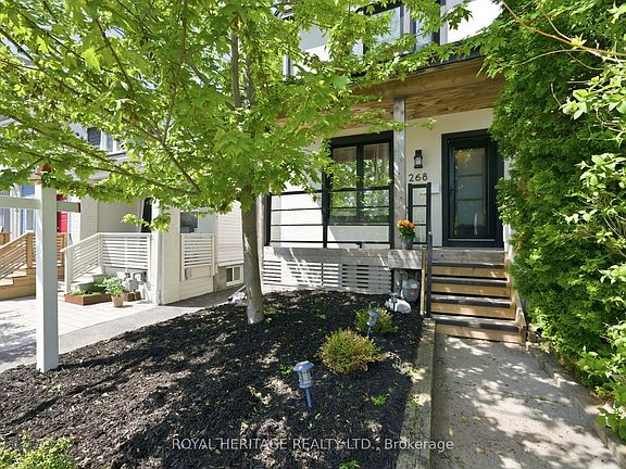 3rd image of 268 Hiawatha Rd