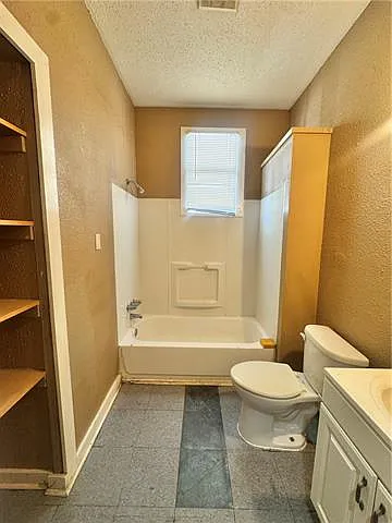 2 bed, 1.0 bath, 875 sqft, $1,221 — Photo 4