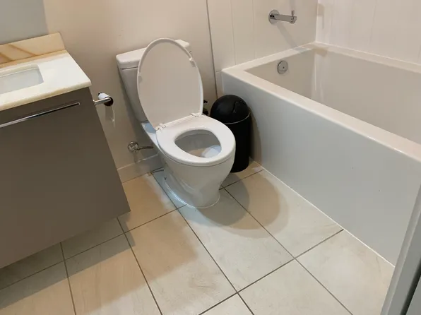 8131 Nunavut Ln, Vancouver, BC V5X 0E2